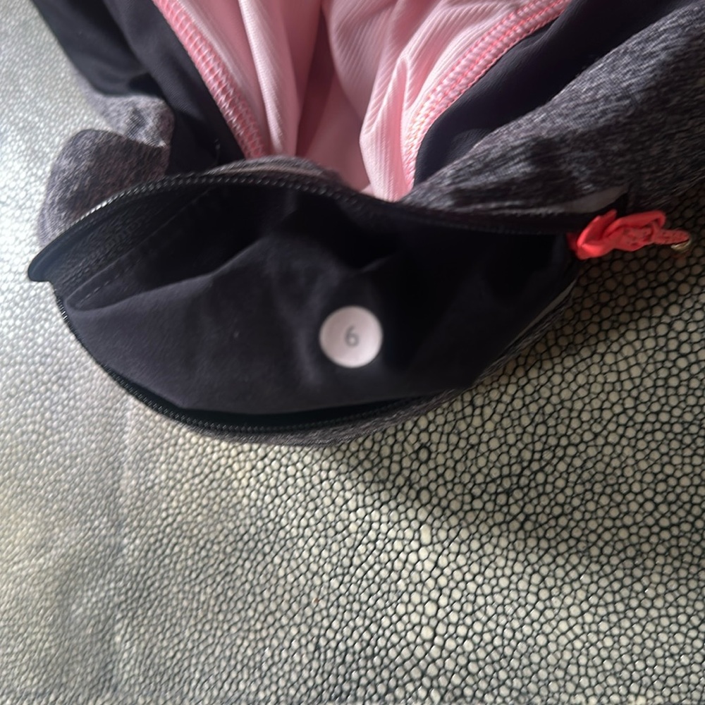 Lululemon Speed Short - Picture 2 of 4